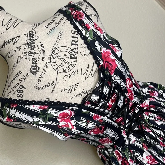 Hot Topic Wednesday Addams Meets Floral - Picture 6 of 9